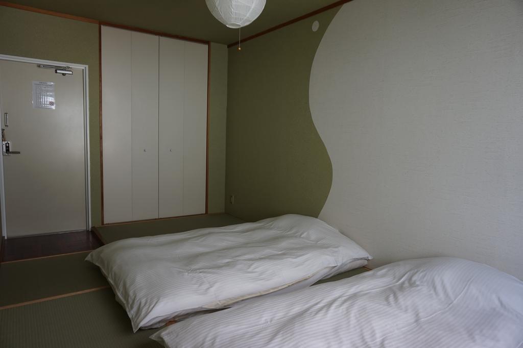 Uni Hostel Osaka Exterior photo