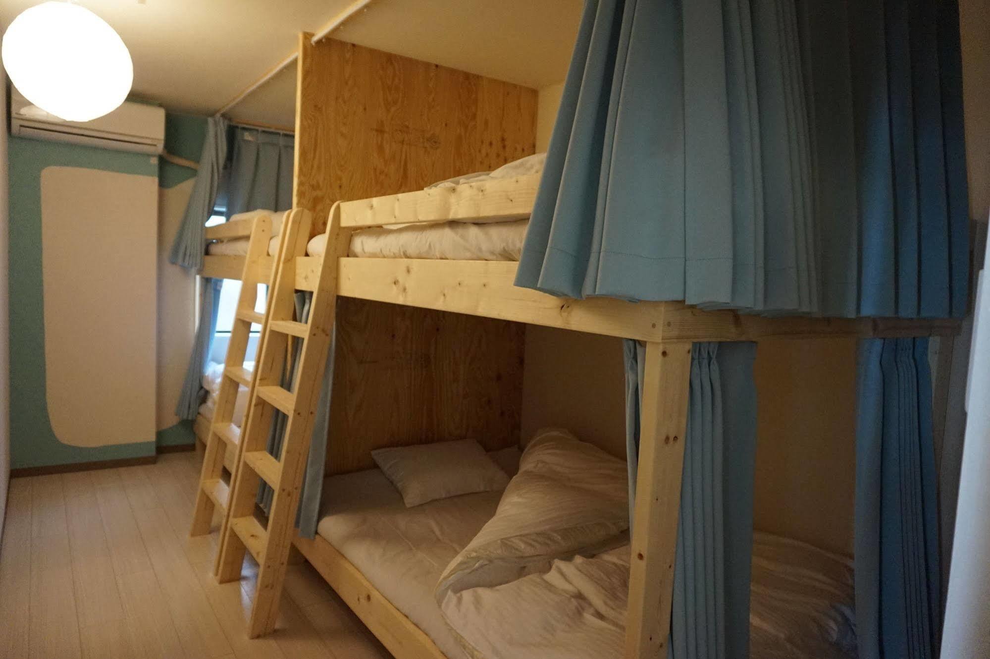 Uni Hostel Osaka Exterior photo